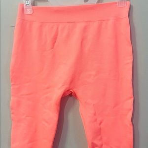 Super soft and cute biker shorts! Size Large! Wore once